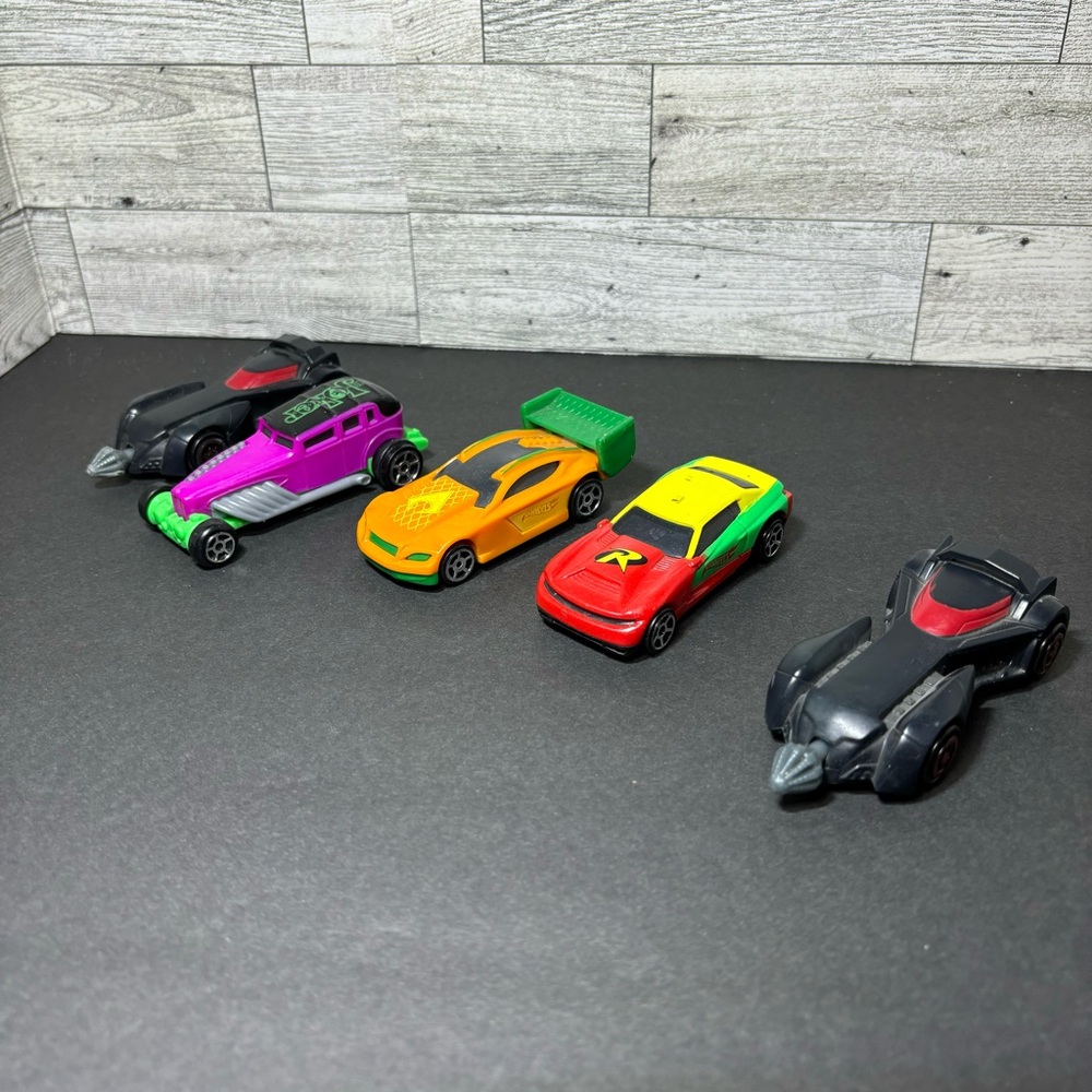 Vintage DC comics hot wheels car lot of‎ 5